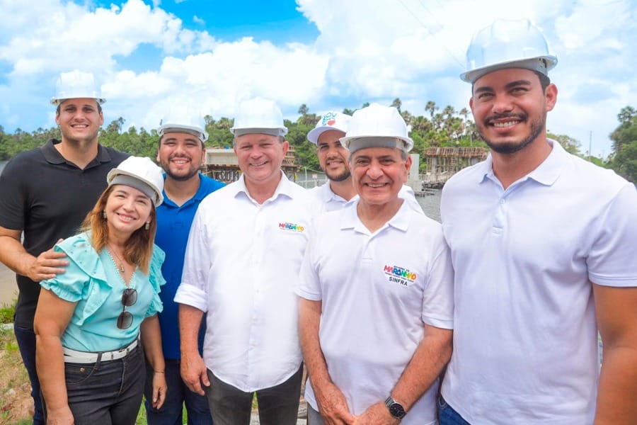 Vinicius prestigia vistoria de obras da Ponte sobre Rio Preguiças