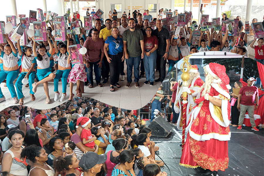 Crianças de Barreirinhas recebem brinquedos em ação de Natal